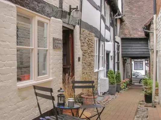 Parking in Ludlow, explained properly